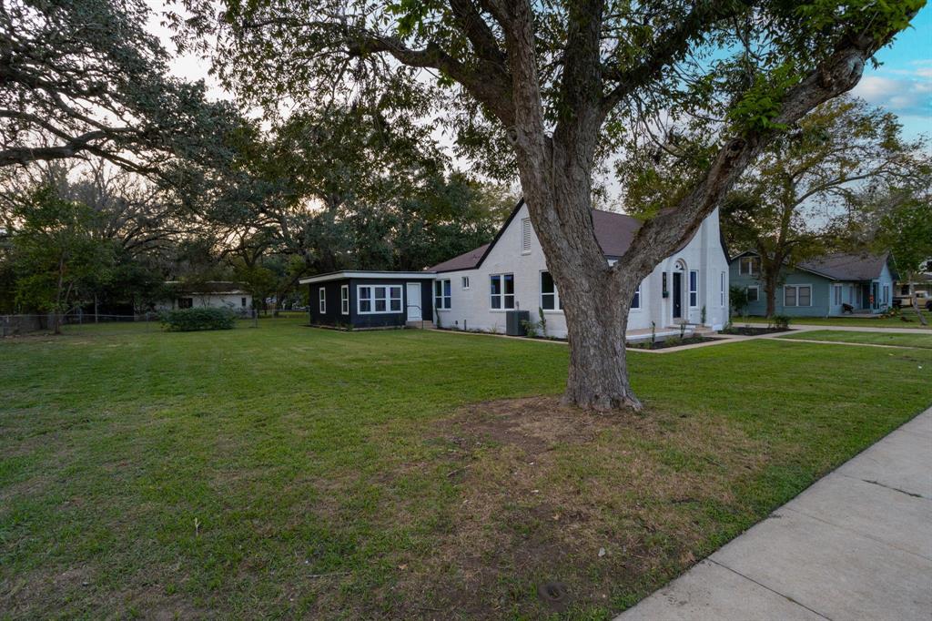 918 Front Street, Columbus, Texas image 43