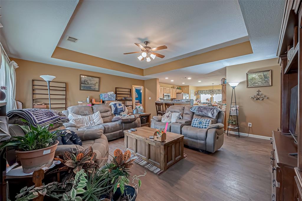 643 County Road 3706a, Splendora, Texas image 6