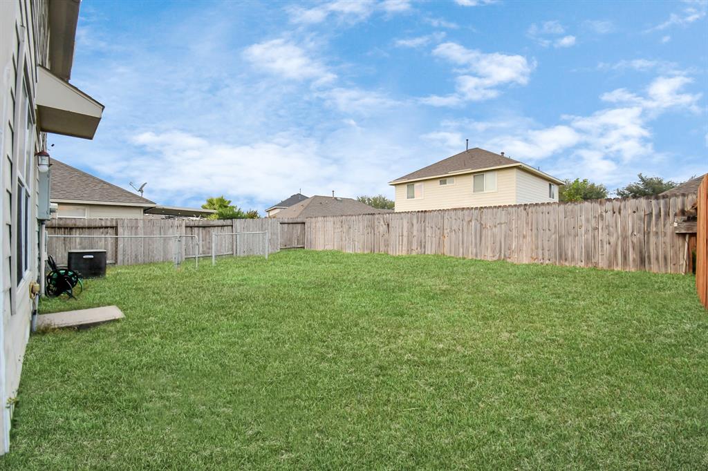 8907 Wildbird Lane, Humble, Texas image 6