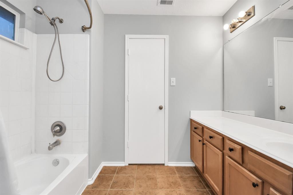 8907 Wildbird Lane, Humble, Texas image 32