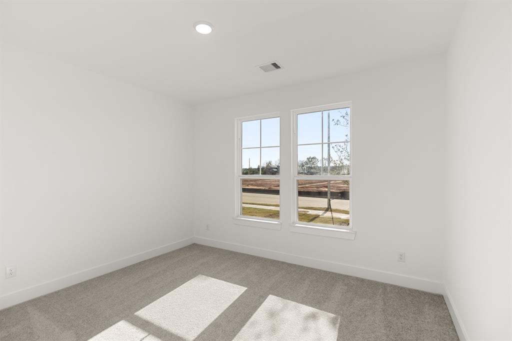 4607 Coral Bean Street, Pinehurst, Texas image 10