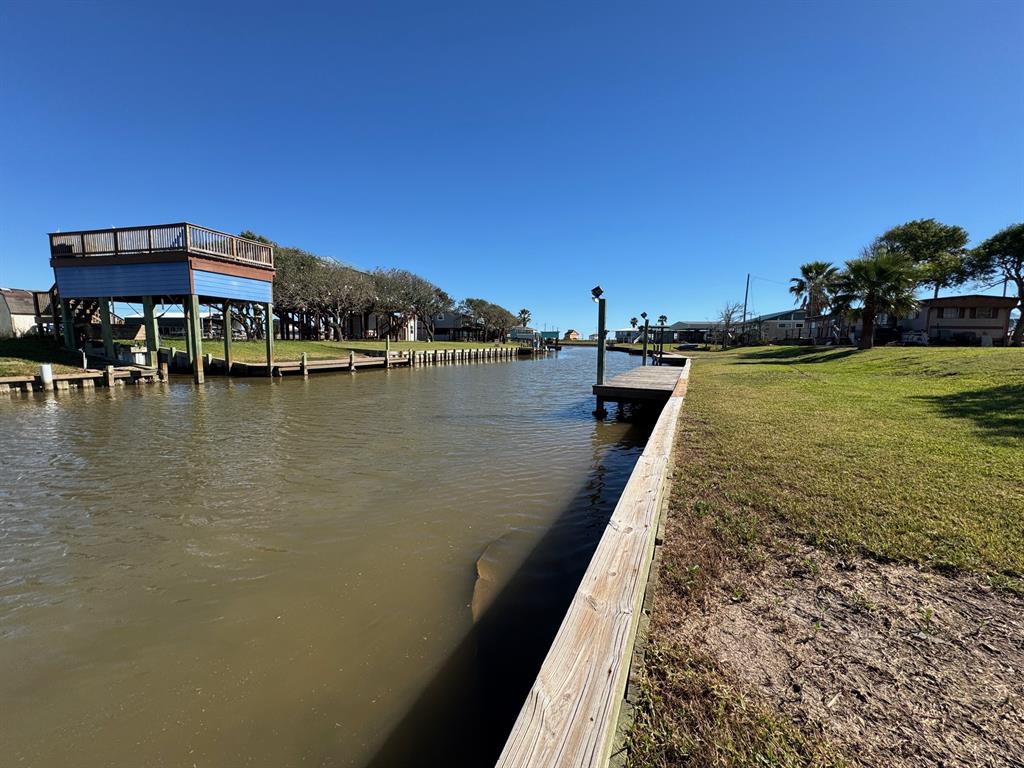 36131 Carancahua Street, Bay City, Texas image 14