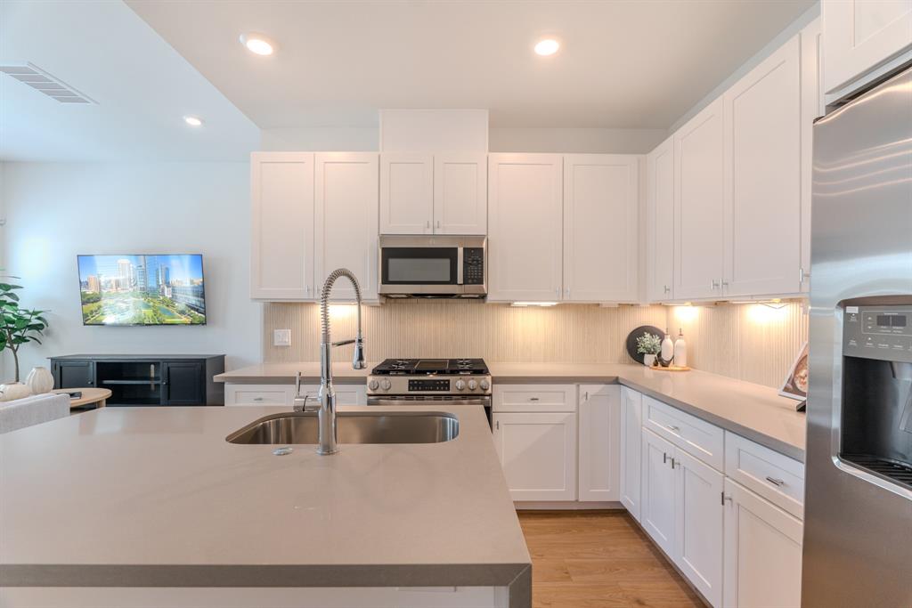 7608 Victory Reserve Streets, Houston, Texas image 19