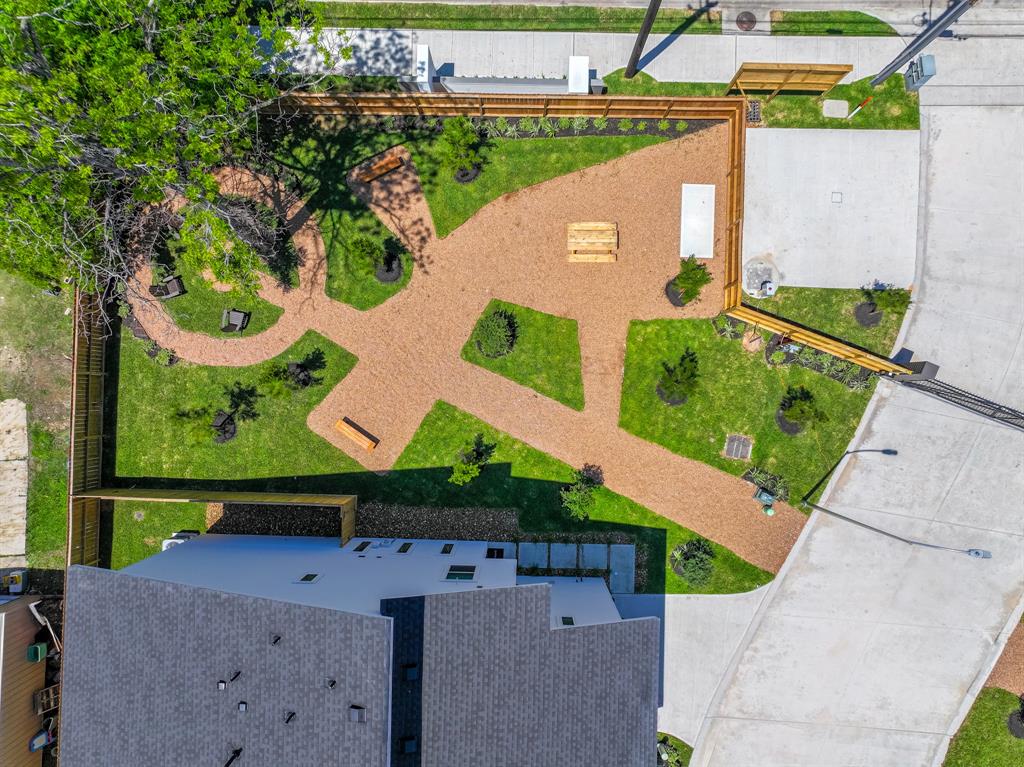 7608 Victory Reserve Streets, Houston, Texas image 5