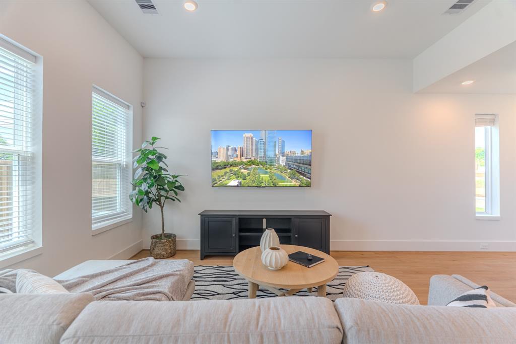 7608 Victory Reserve Streets, Houston, Texas image 12