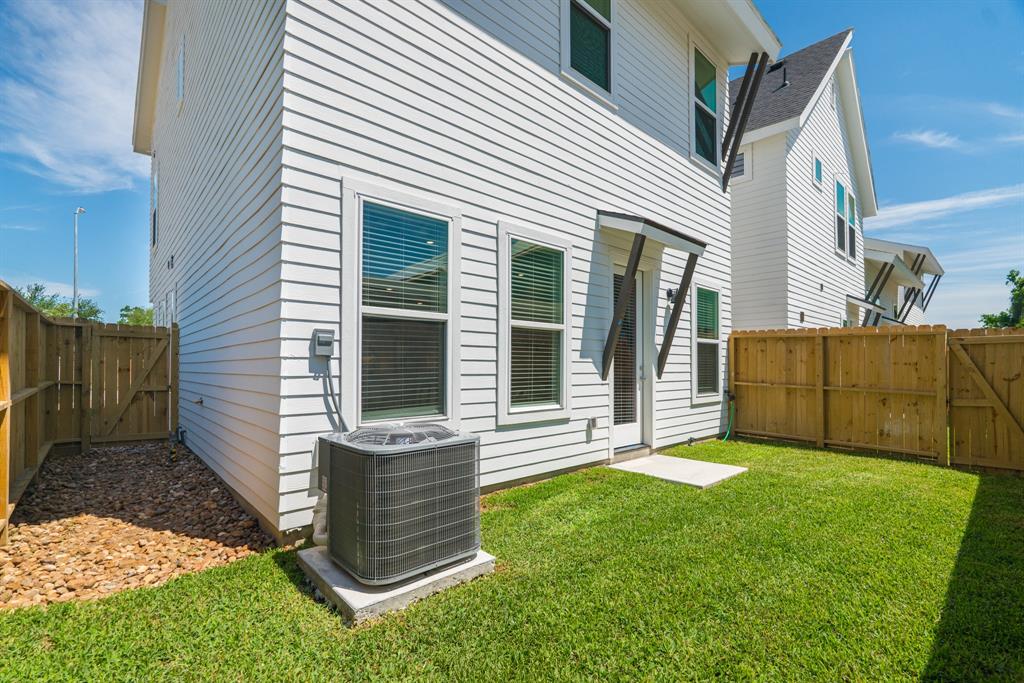 7608 Victory Reserve Streets, Houston, Texas image 44