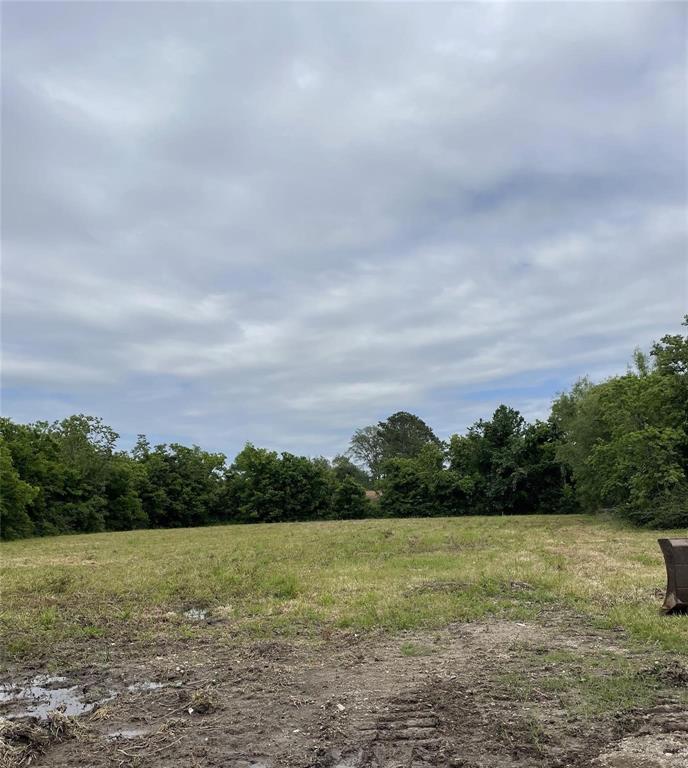 2504 Massey Tompkins Road, Baytown, Texas image 3