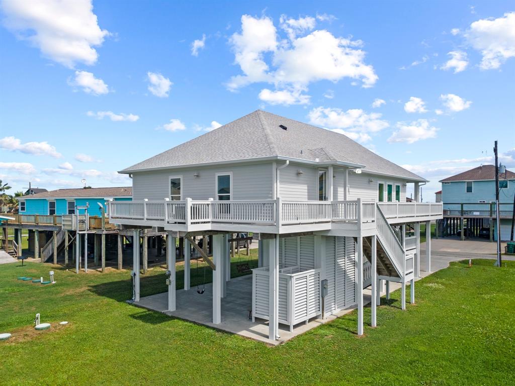 109 Ocean View Drive, Crystal Beach, Texas image 4