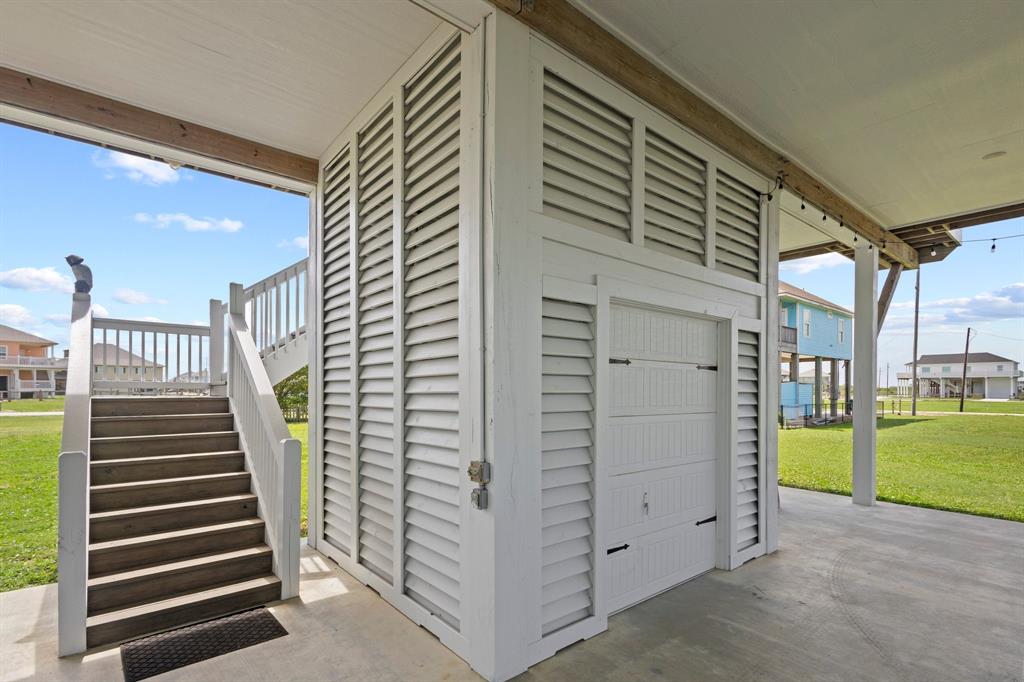 109 Ocean View Drive, Crystal Beach, Texas image 41