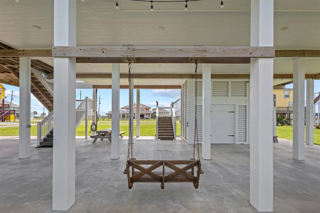 109 Ocean View Drive, Crystal Beach, Texas image 38