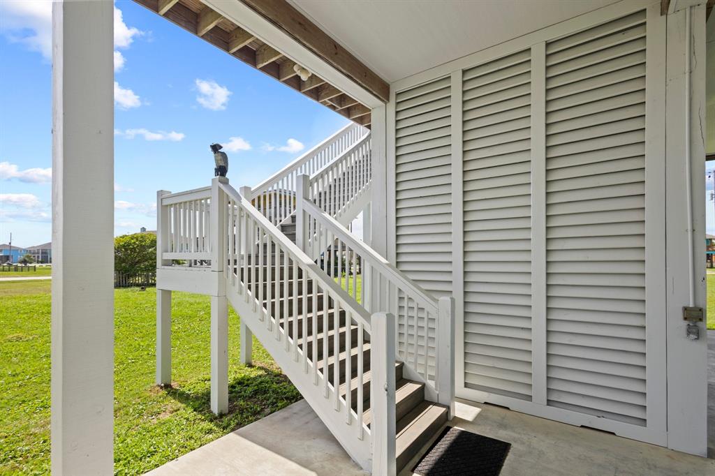 109 Ocean View Drive, Crystal Beach, Texas image 40