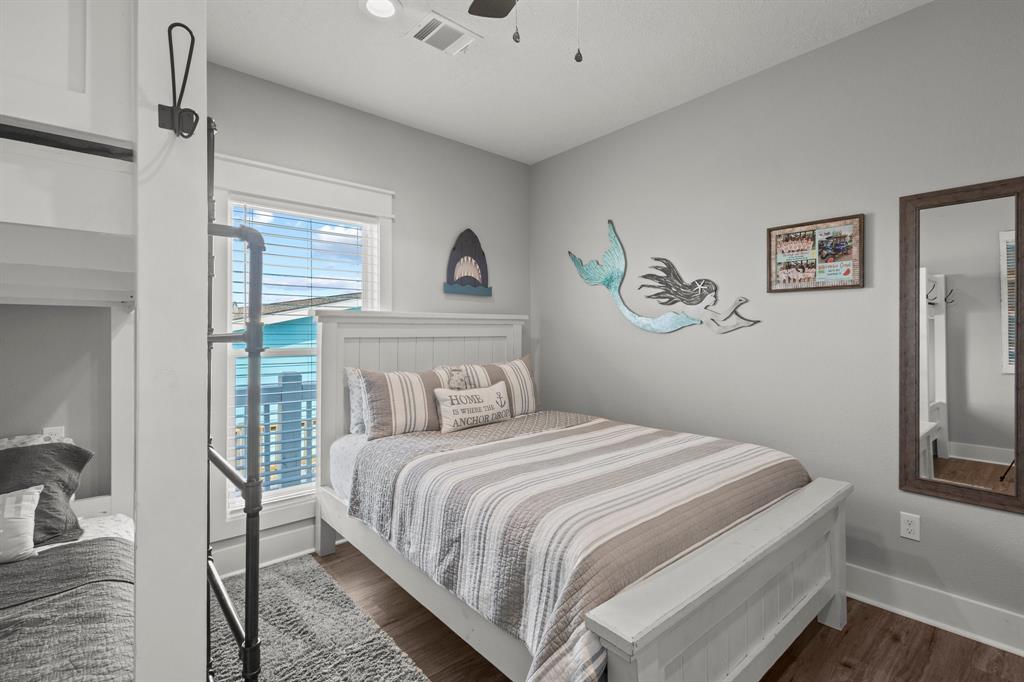 109 Ocean View Drive, Crystal Beach, Texas image 31