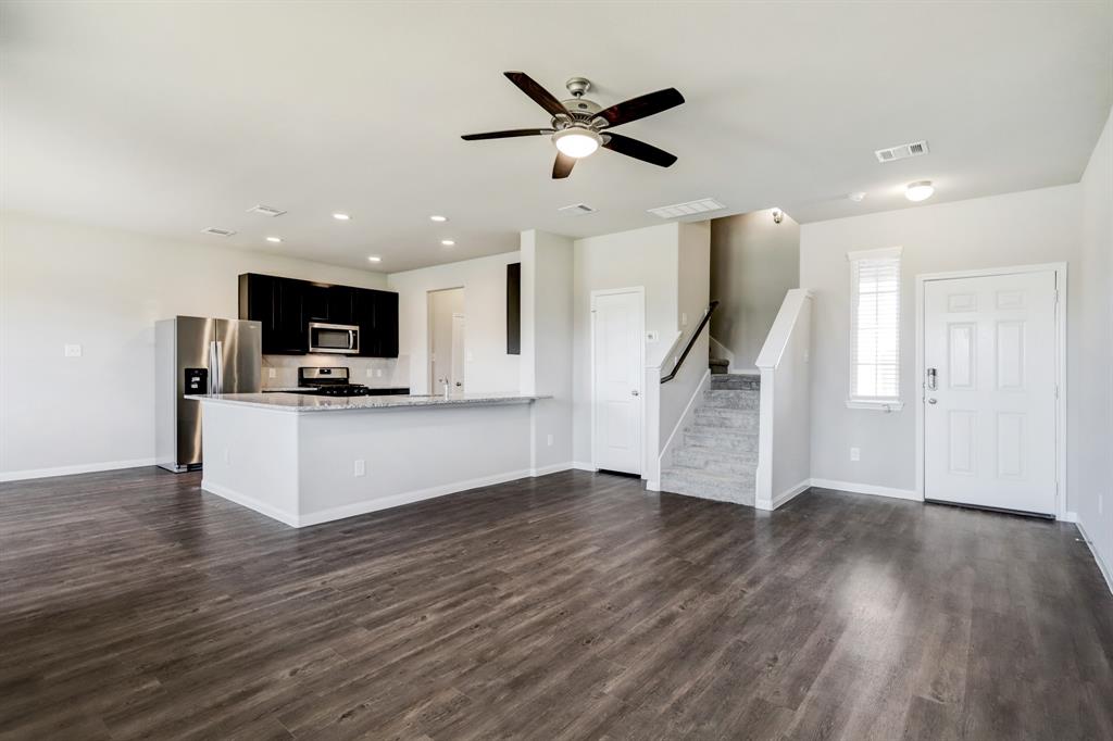 3815 W Alessano Lane, Katy, Texas image 4