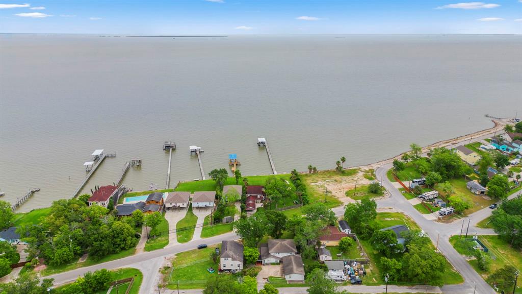 4210 Bayshore Drive, Bacliff, Texas image 35