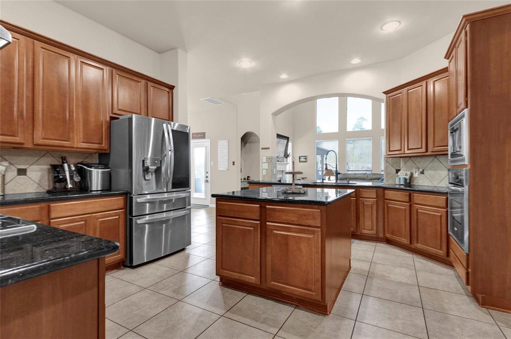 22734 Newcourt Place Street, Tomball, Texas image 7