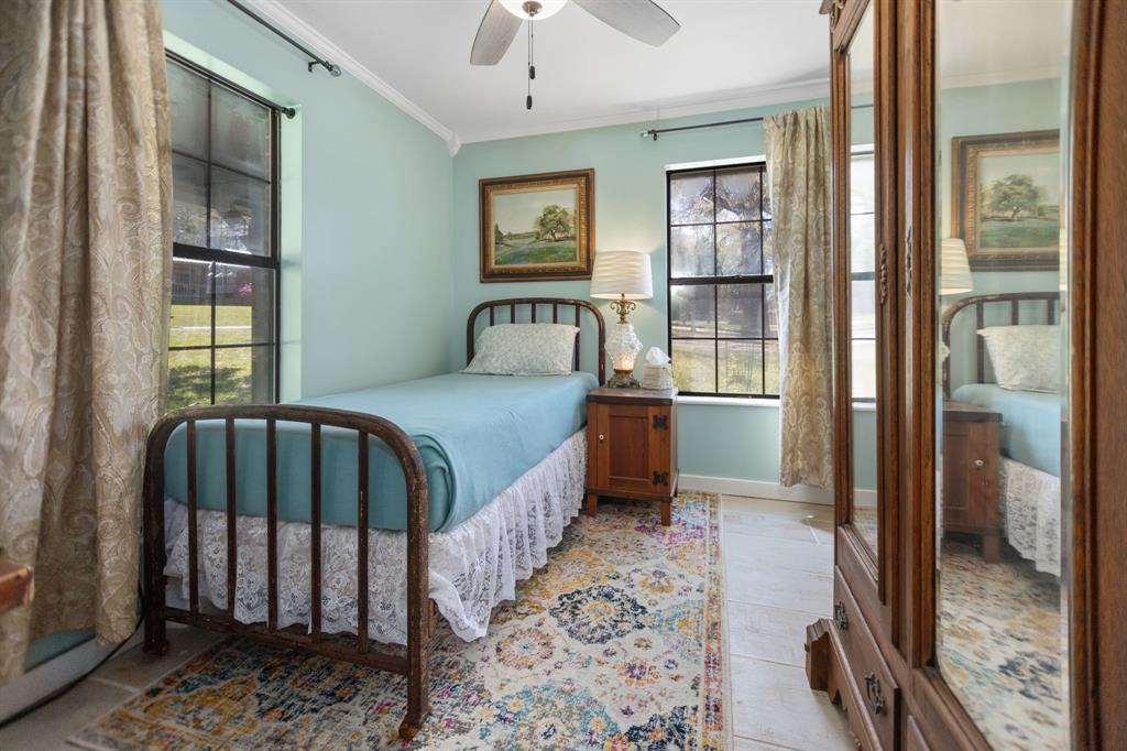 160 Dailey Road, Crockett, Texas image 23