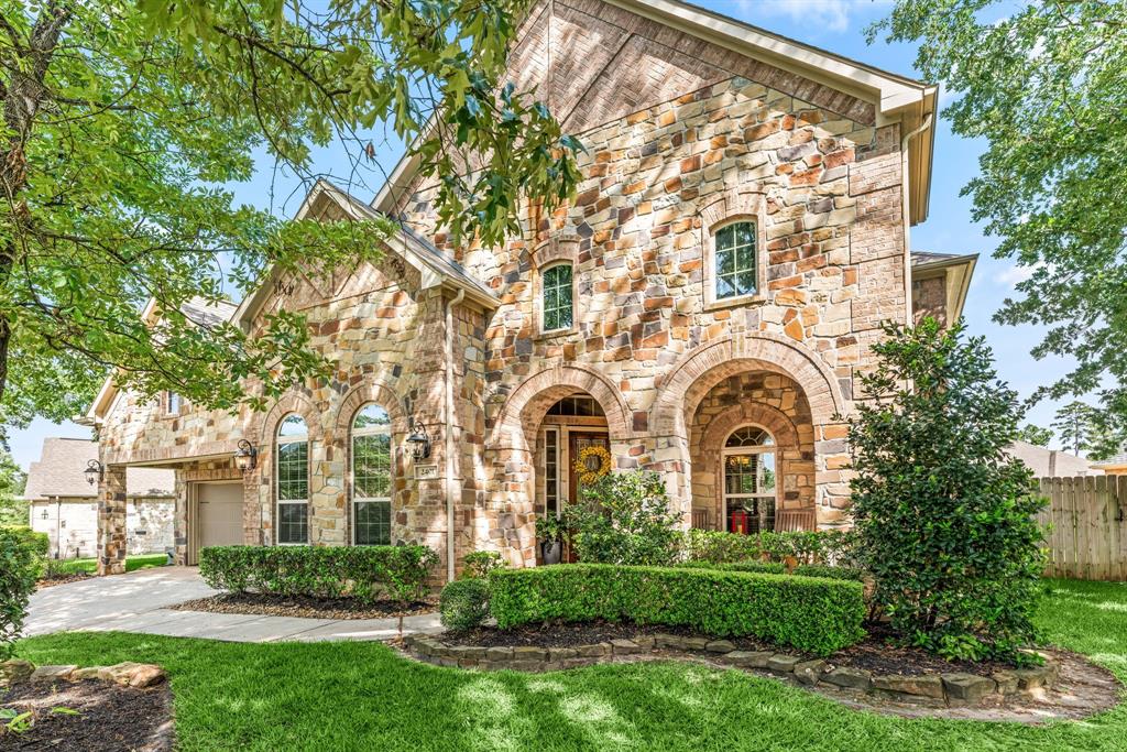2401 Ellis Park Lane