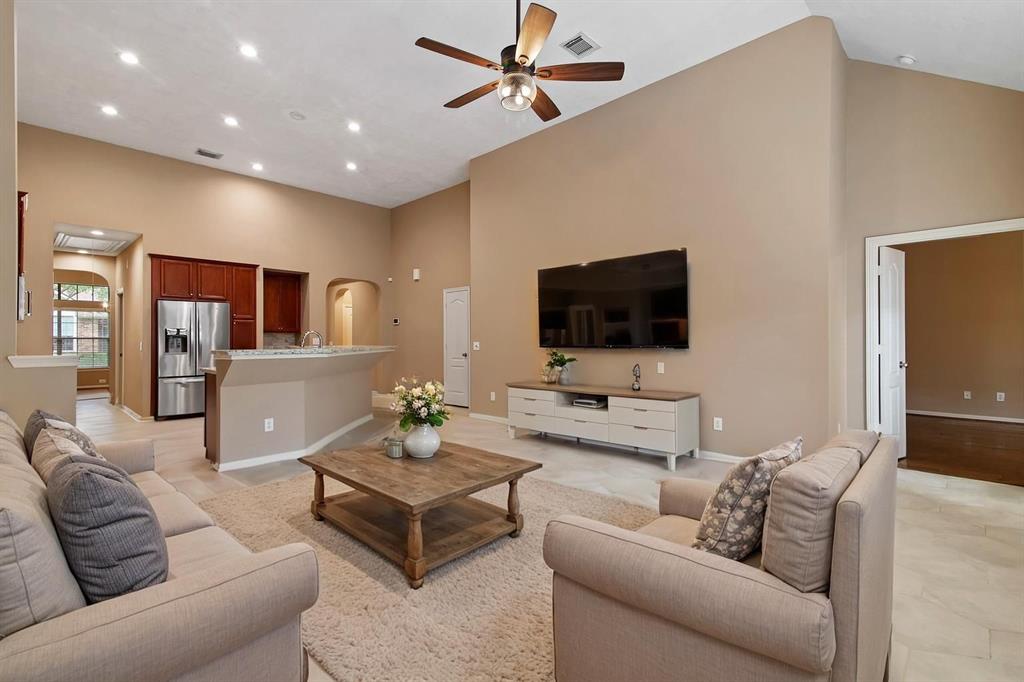 202 Iris Park Court, Houston, Texas image 12