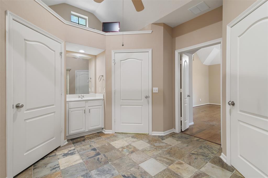 202 Iris Park Court, Houston, Texas image 17