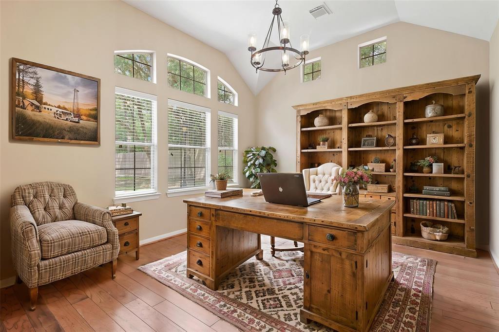 202 Iris Park Court, Houston, Texas image 4
