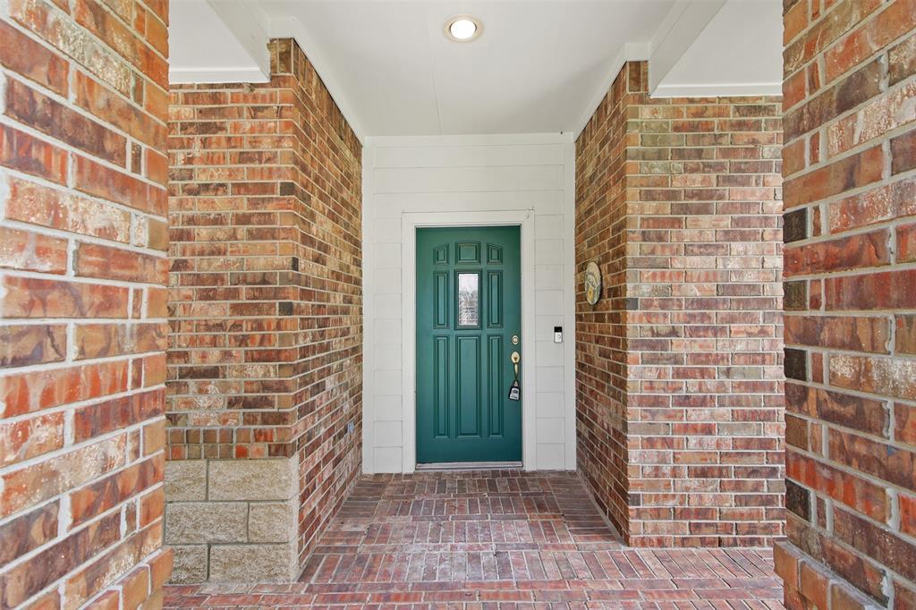 202 Iris Park Court, Houston, Texas image 2