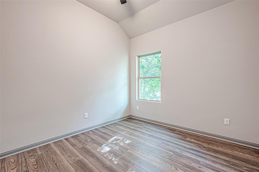 403 Travis Street, Baytown, Texas image 27
