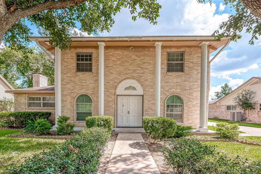 212 Palm Aire Drive, Friendswood, Texas image 1