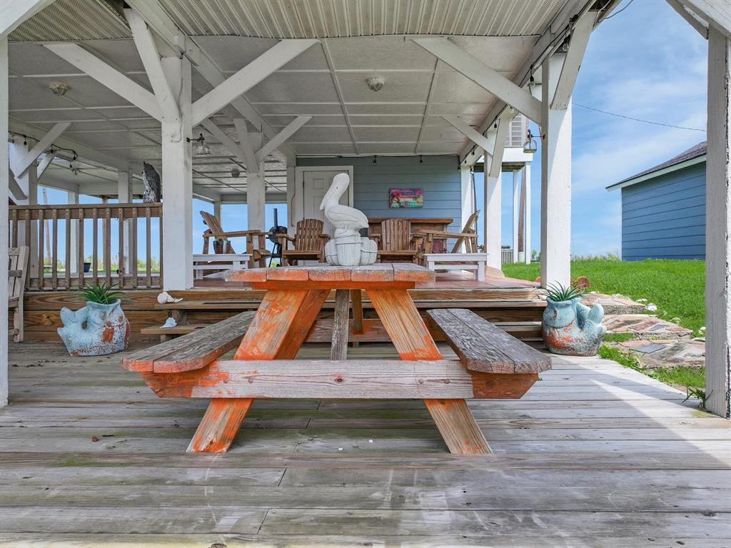 1221 Bay Street, Crystal Beach, Texas image 10