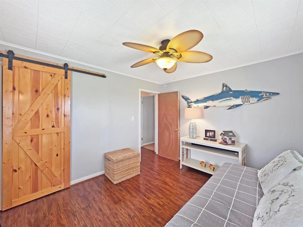 1221 Bay Street, Crystal Beach, Texas image 31