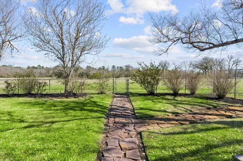 788 Fm 247 Road, Huntsville, Texas image 32