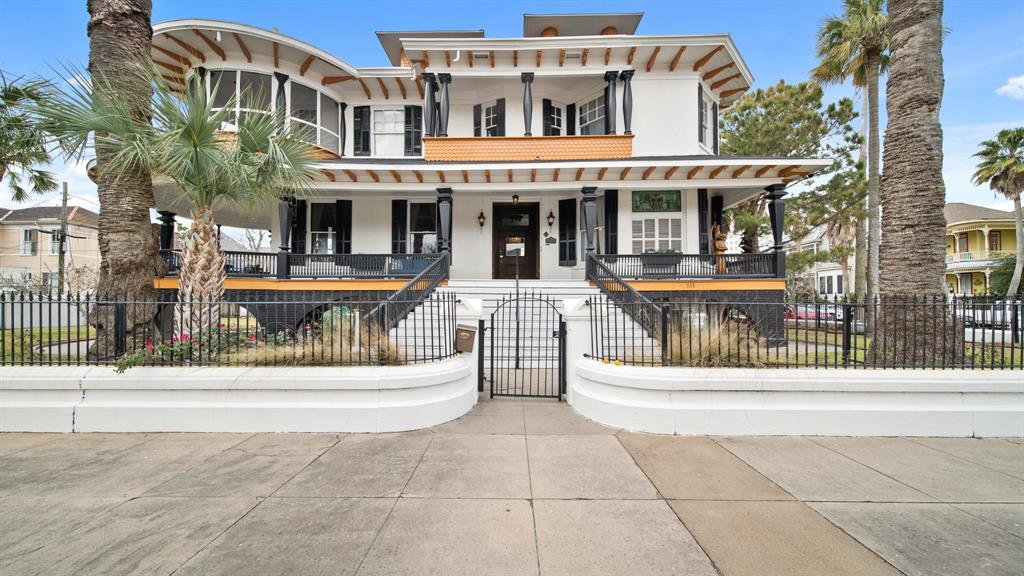 511 17th Street, Galveston, Texas image 1