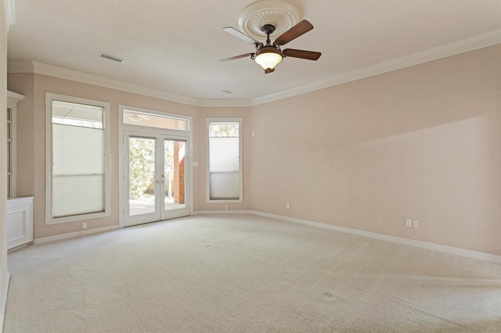 116 N Flagstone Path Circle, The Woodlands, Texas image 18
