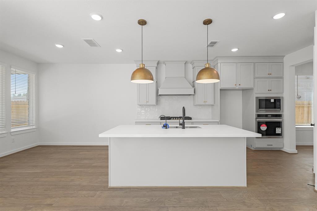 8274 Boundary Waters Drive, Porter, Texas image 3