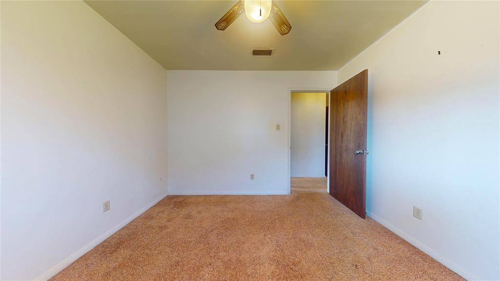 10447 Quiet Hill Road, La Porte, Texas image 43