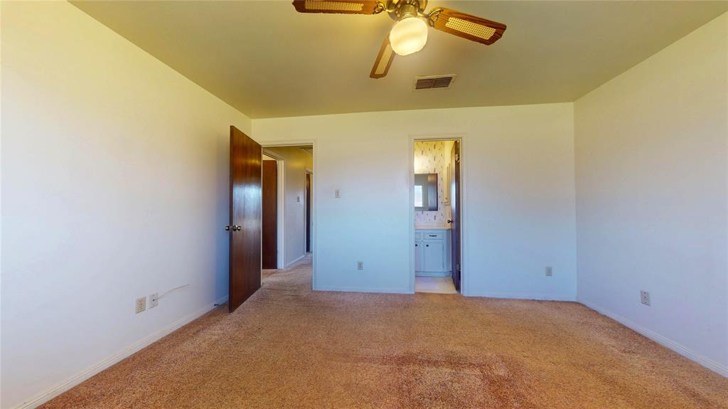 10447 Quiet Hill Road, La Porte, Texas image 34