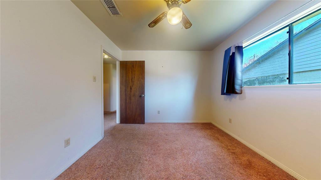 10447 Quiet Hill Road, La Porte, Texas image 44