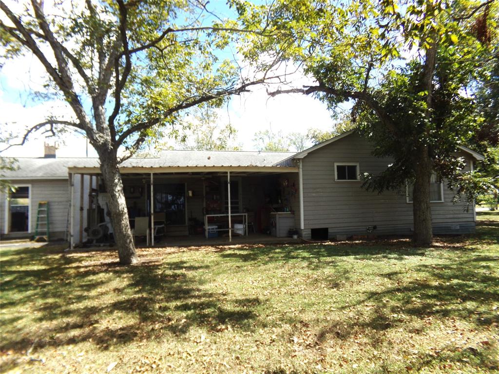 403 N North West Street, Weimar, Texas image 14