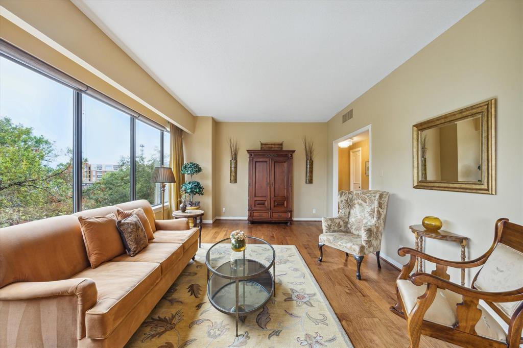 101 Westcott Street #305, Houston, Texas image 3