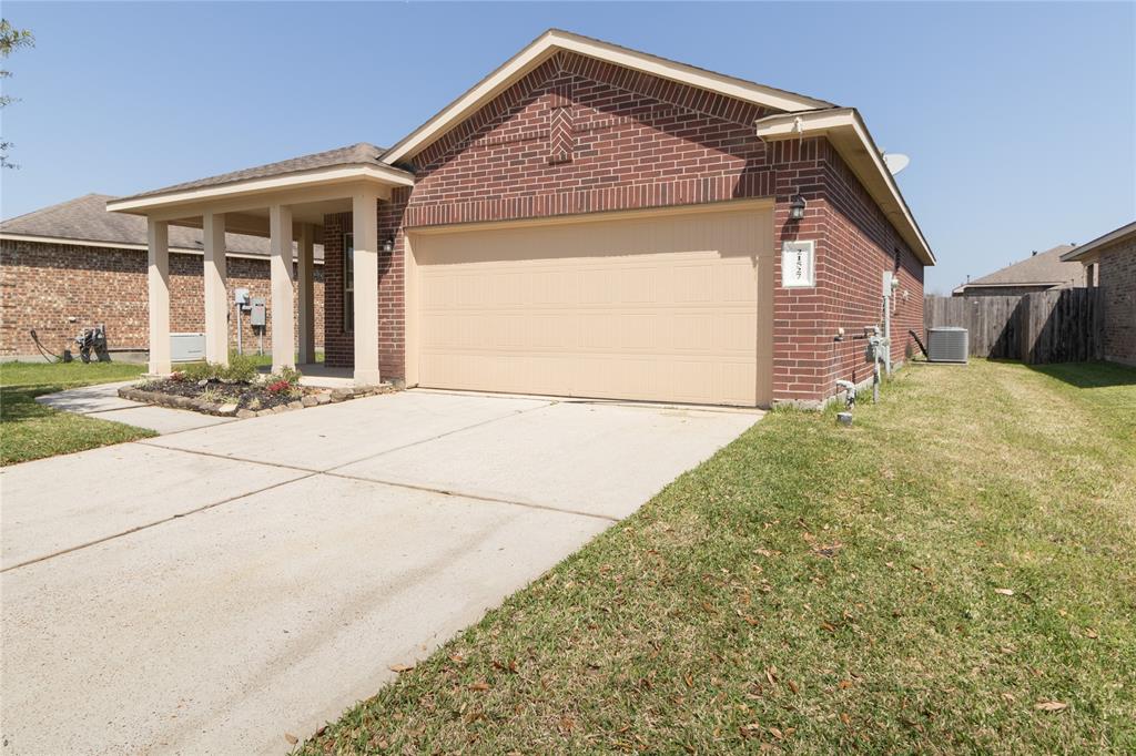 21527 Cotton Valley Lane, Porter, Texas image 2