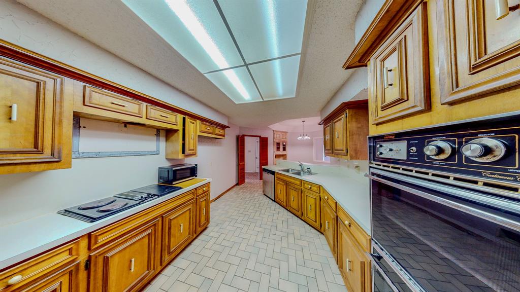 60 Wedgewood Court, Lake Jackson, Texas image 13