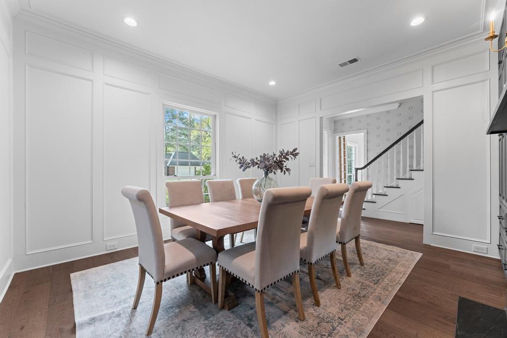 184 W Shadowpoint Circle, The Woodlands, Texas image 7