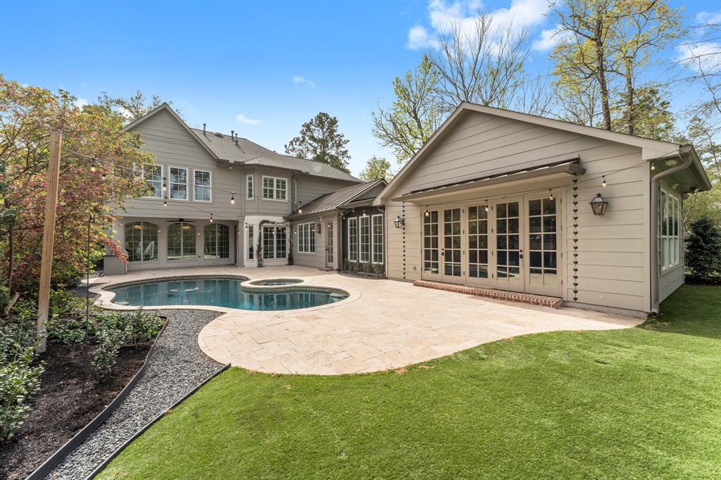 184 W Shadowpoint Circle, The Woodlands, Texas image 46