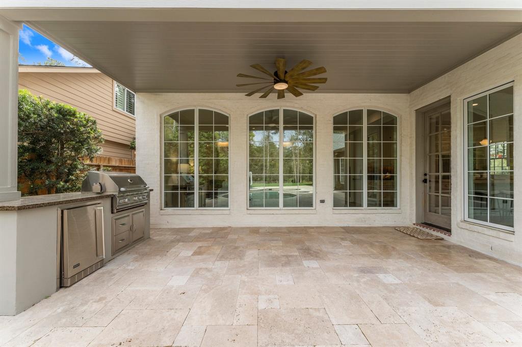 184 W Shadowpoint Circle, The Woodlands, Texas image 43