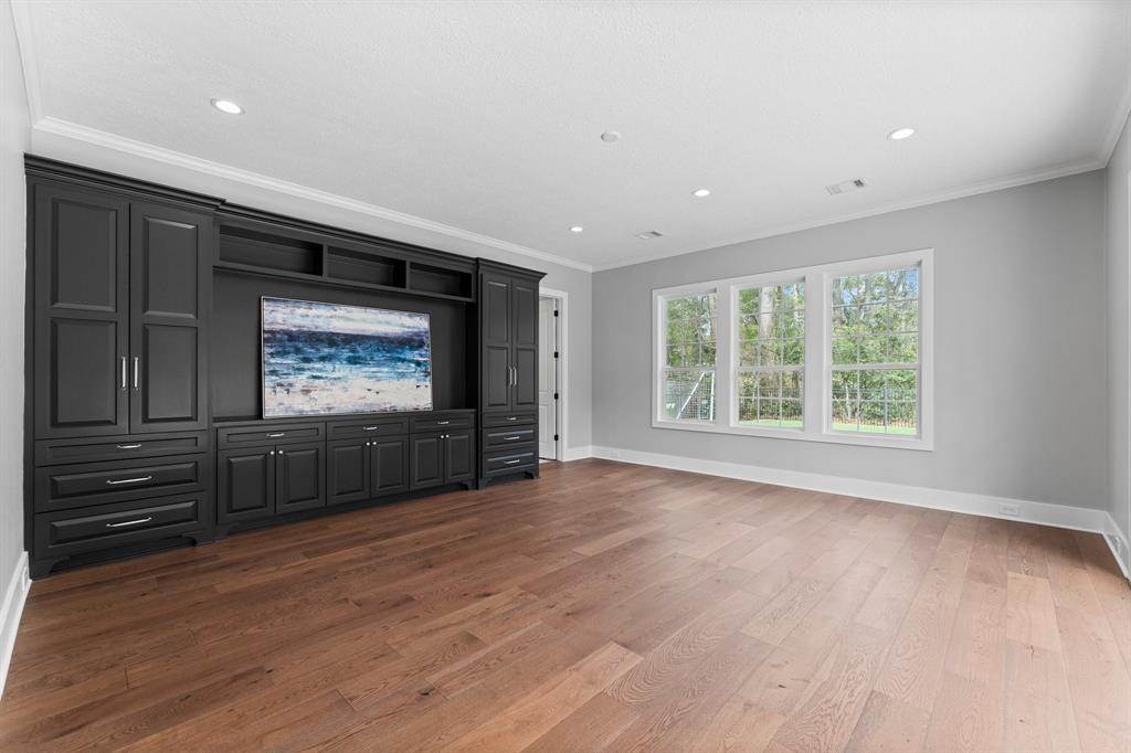 184 W Shadowpoint Circle, The Woodlands, Texas image 20