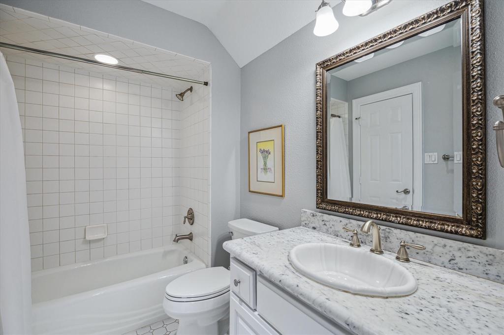 106 Melody Lane, Friendswood, Texas image 35