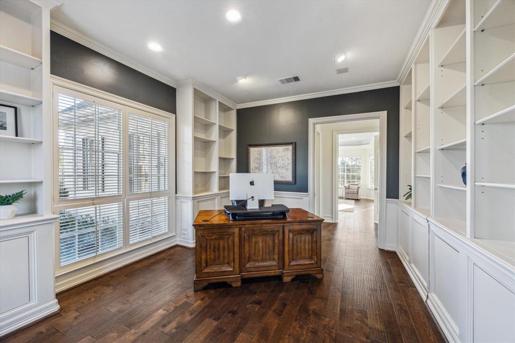 106 Melody Lane, Friendswood, Texas image 9