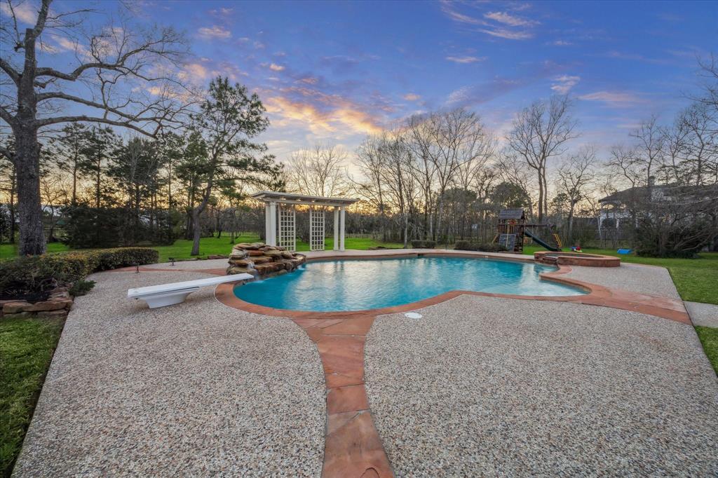 106 Melody Lane, Friendswood, Texas image 41