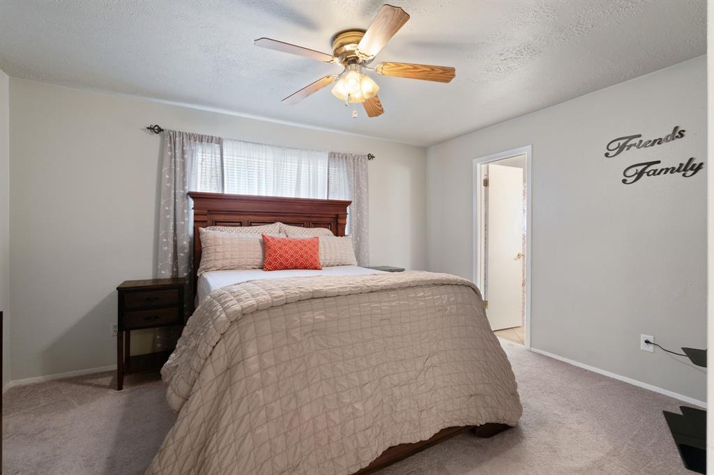 4522 Enchantedgate Drive, Spring, Texas image 11