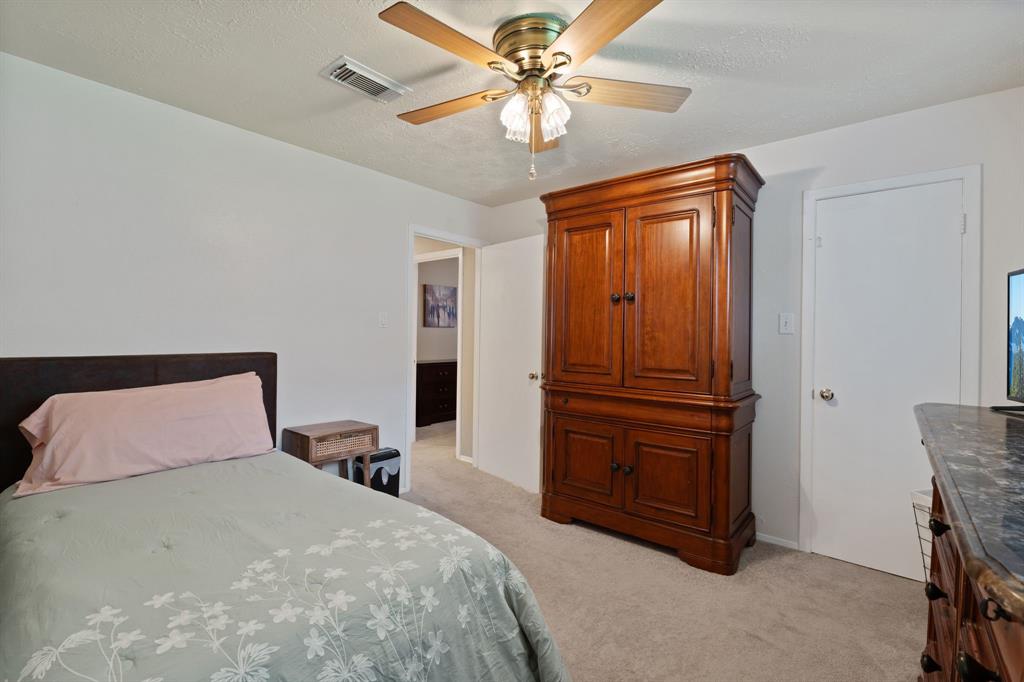 4522 Enchantedgate Drive, Spring, Texas image 16