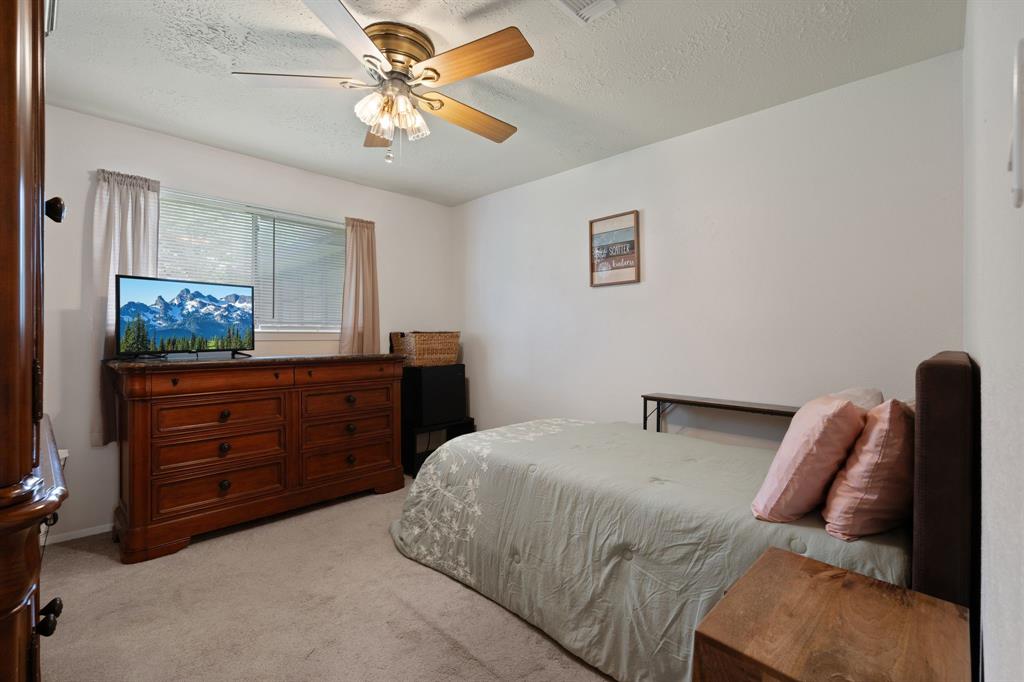 4522 Enchantedgate Drive, Spring, Texas image 15